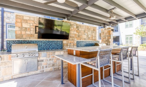 Outdoor Patio & Grill Cover Image